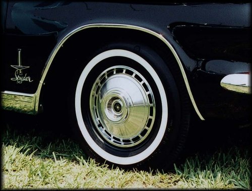 1964 Spyder full wheel covers with correct inserts