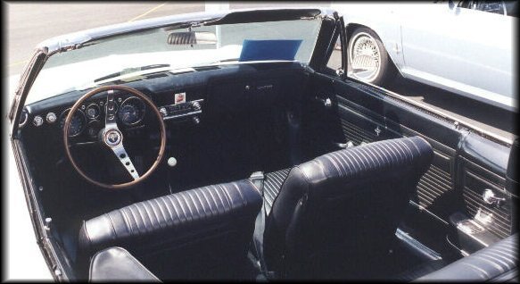 Corsa convertible interior